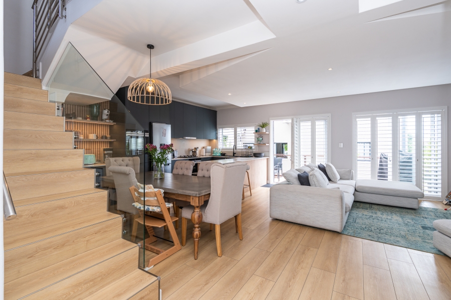 4 Bedroom Property for Sale in Sea Point Western Cape